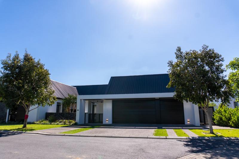 5 Bedroom Property for Sale in Val De Vie Estate Western Cape